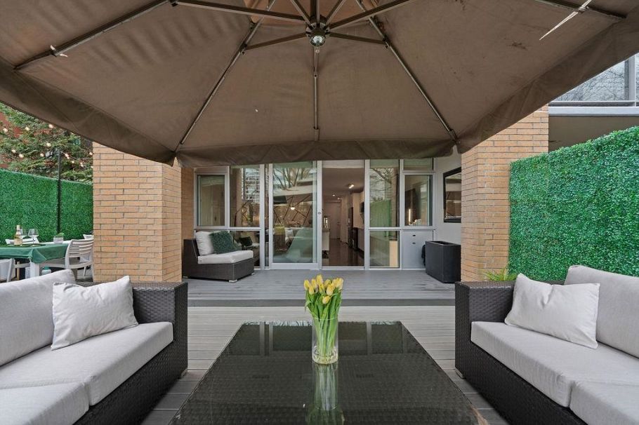 213 221 Union Street Vancouver, BC - 21