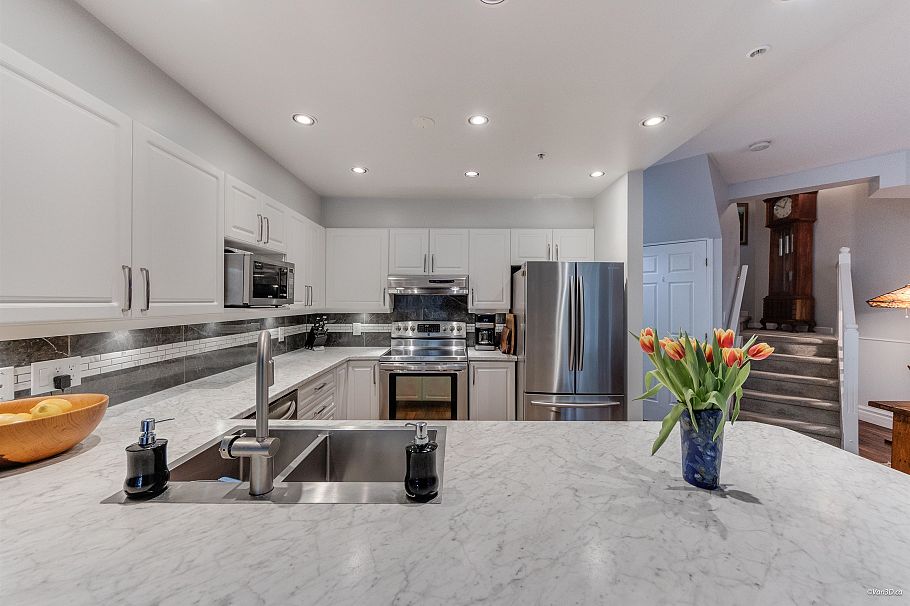 116 3600 Windcrest Drive North Vancouver, BC - 9