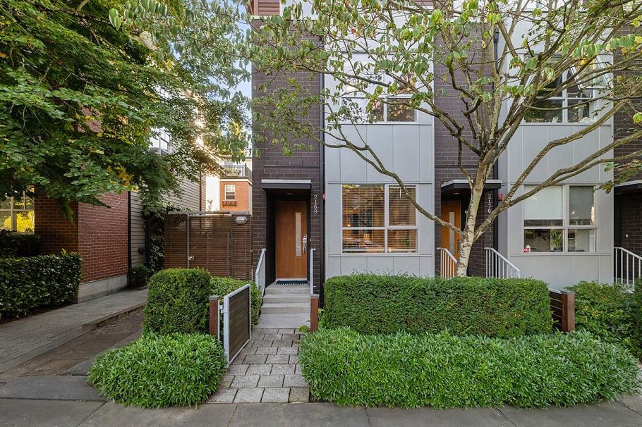 2168 W 8th Avenue Vancouver, BC - 1