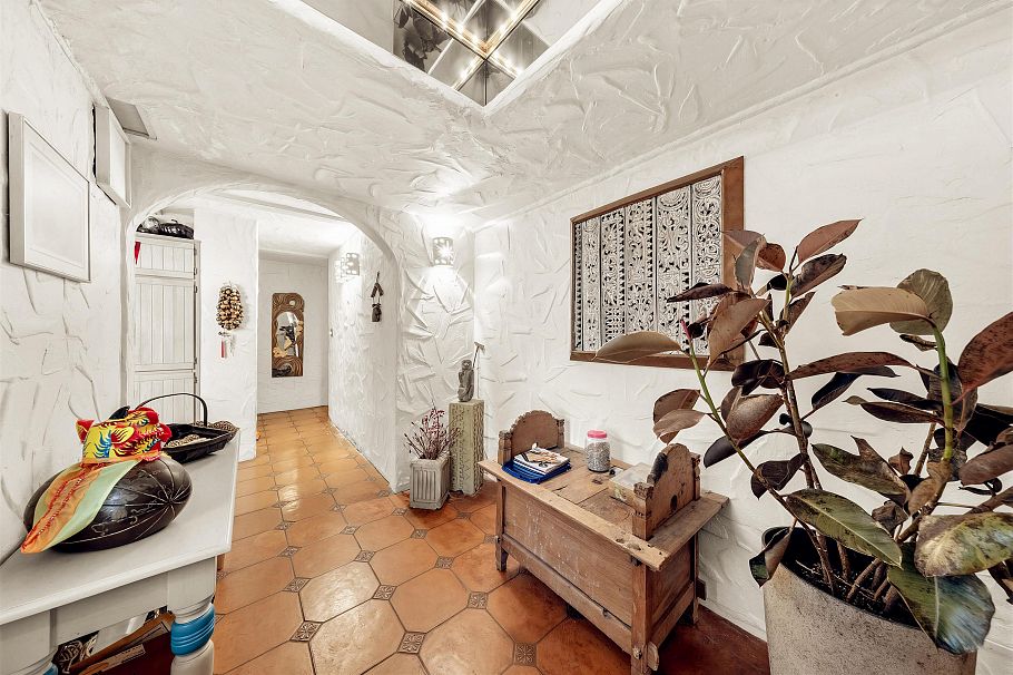 1670 Ayleslynn Drive North Vancouver, BC - 3