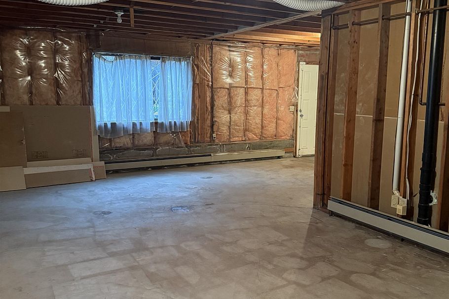 5652 Lancaster Street Vancouver, BC - 4