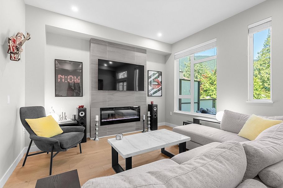 4676 Capilano Road North Vancouver, BC - 5