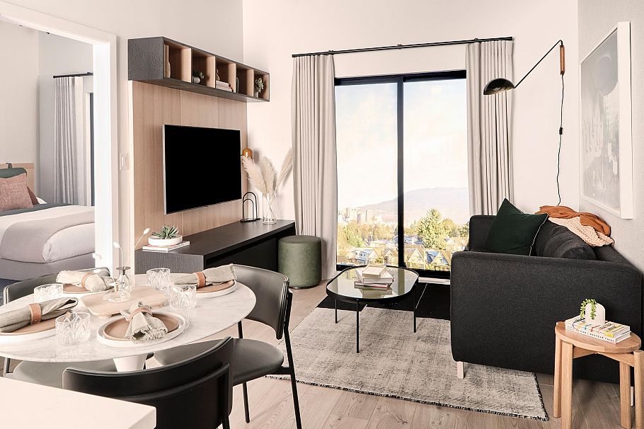 208 1680 East 12th Avenue Vancouver, BC - 3