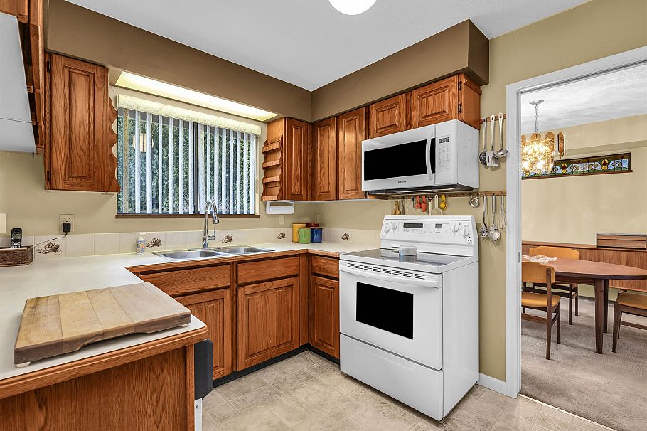 2310 Magnussen Place North Vancouver, BC - 17