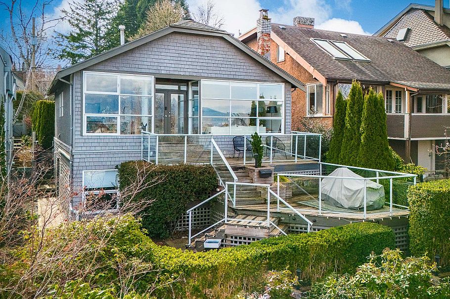 3762 W 13th Avenue Vancouver, BC - 27