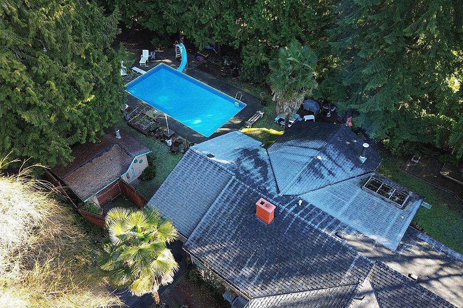 1670 Ayleslynn Drive North Vancouver, BC - 30