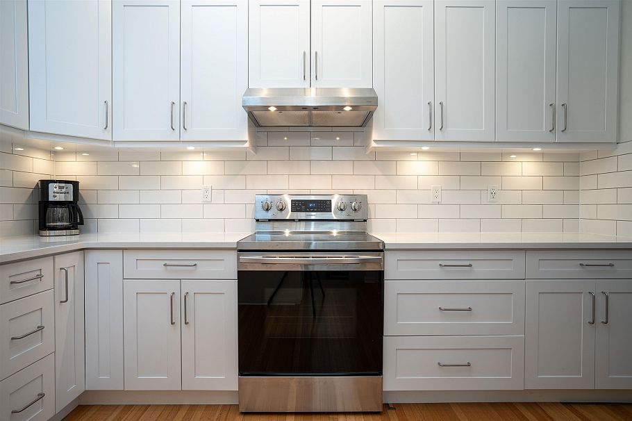 1346 Laburnum Street Vancouver, BC - 7