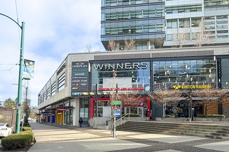 203 8031 Nunavut Lane Vancouver, BC - 20