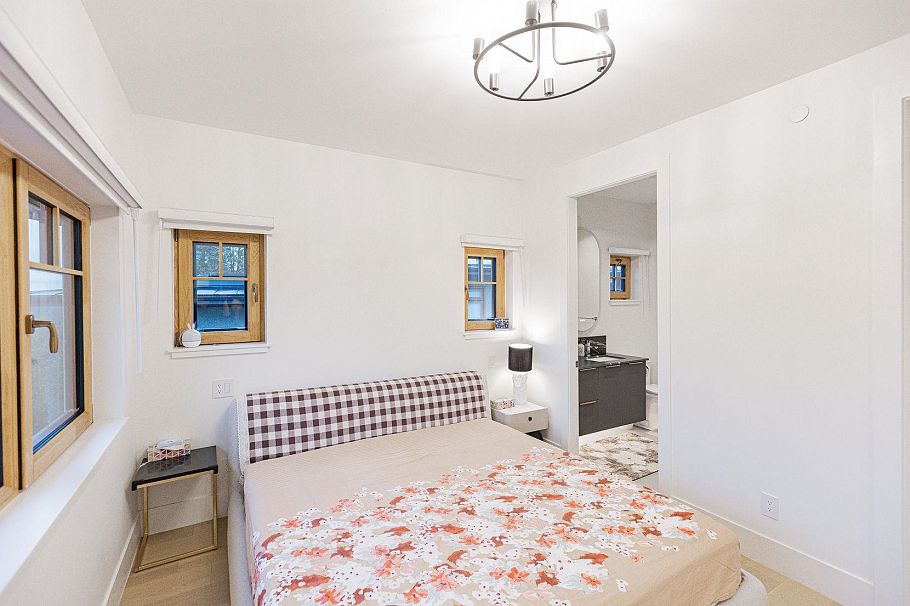 2051 W King Edward Avenue Vancouver, BC - 37