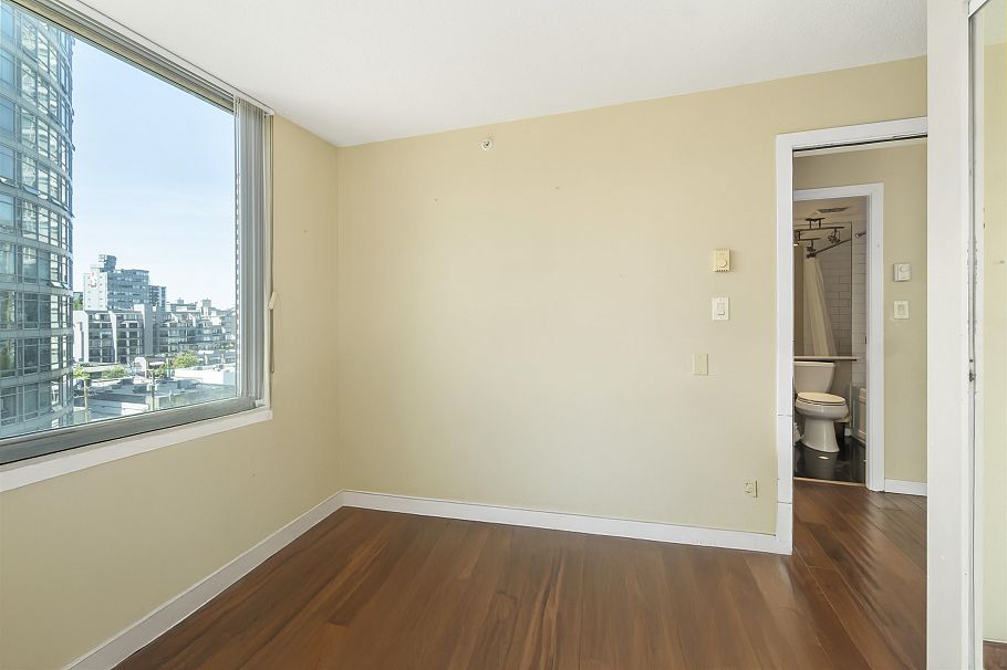 1106 1200 W Georgia Street Vancouver, BC - 13