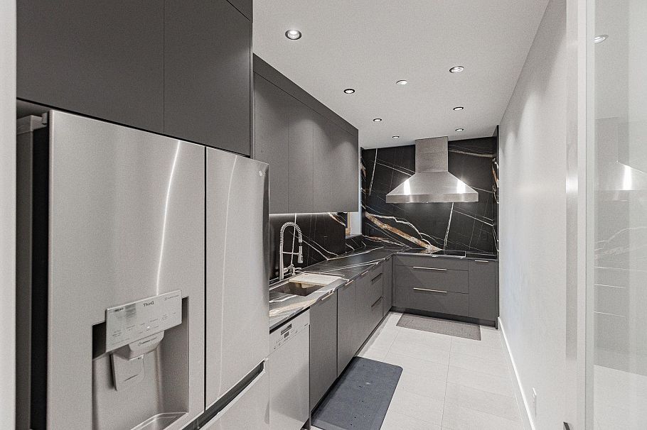 2051 W King Edward Avenue Vancouver, BC - 14