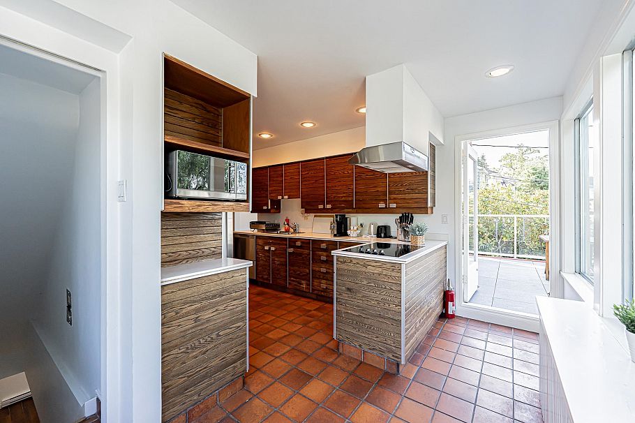 4327 Locarno Crescent Vancouver, BC - 34