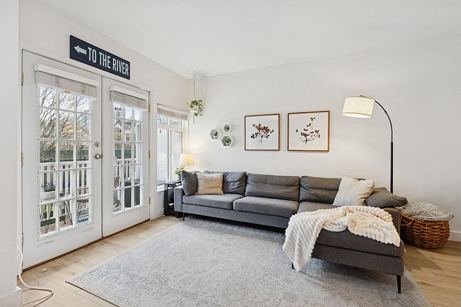 8528 Lighthouse Way Vancouver, BC - 5