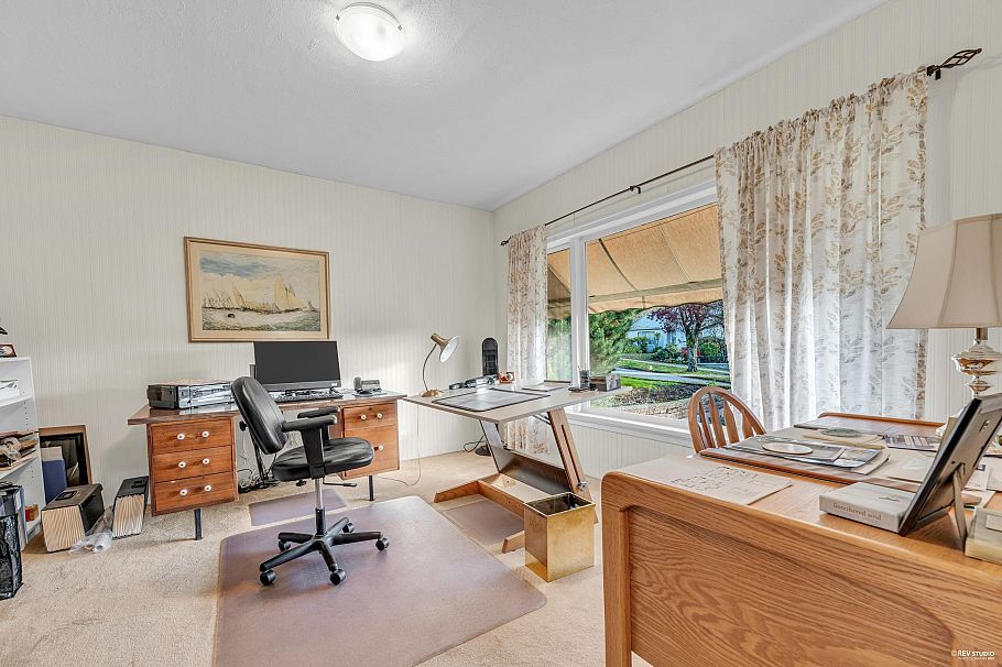 2225 W 22nd Avenue Vancouver, BC - 18