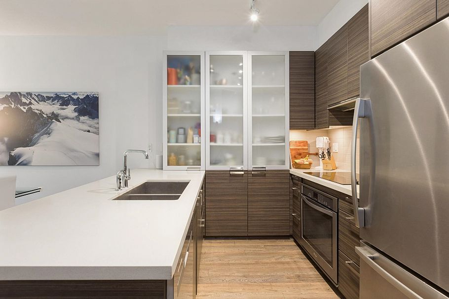 406 3606 Aldrecrest Drive North Vancouver, BC - 14