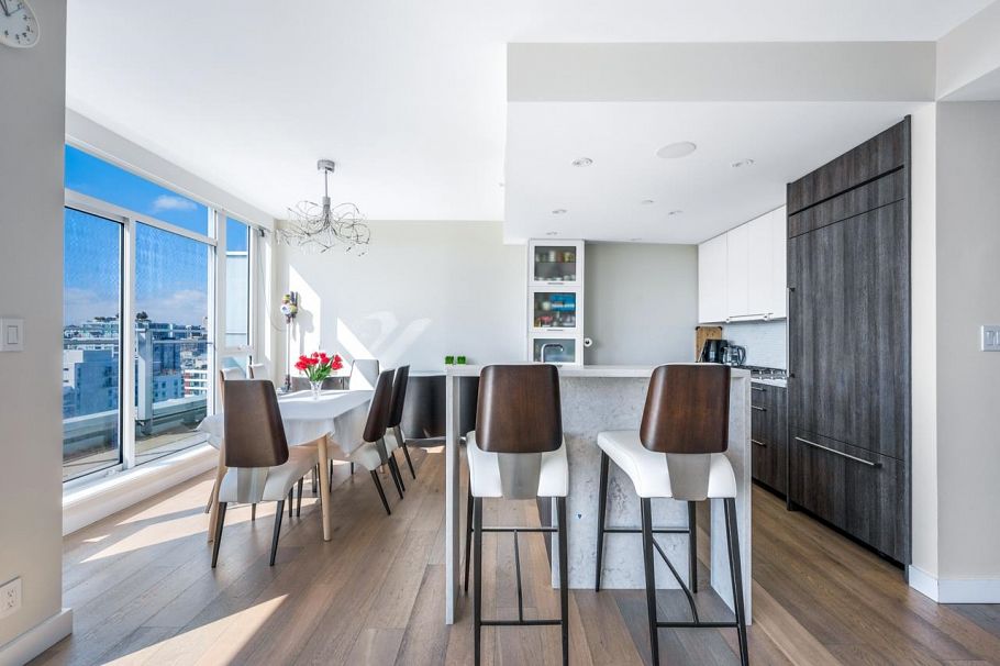 2101 1618 Quebec Street Vancouver, BC - 1