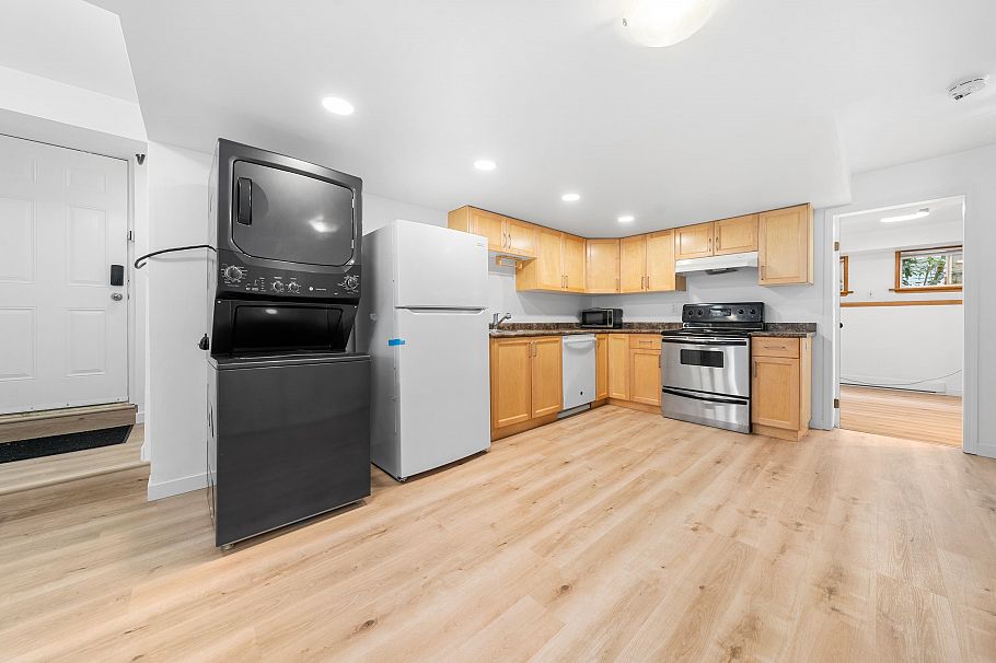 XXXX GRAND BOULEVARD, North Vancouver BC V7L 3X8 North Vancouver, BC - 2