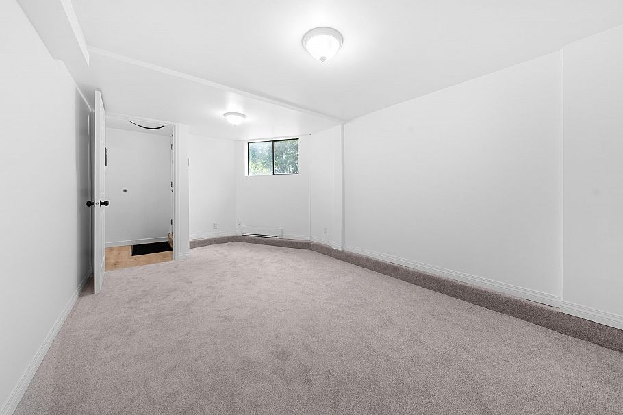 XXXX GRAND BOULEVARD, North Vancouver BC V7L 3X8 North Vancouver, BC - 12