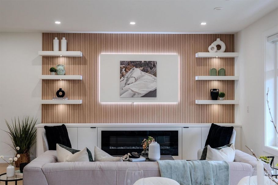 2 3576 E Pender Street Vancouver, BC - 5