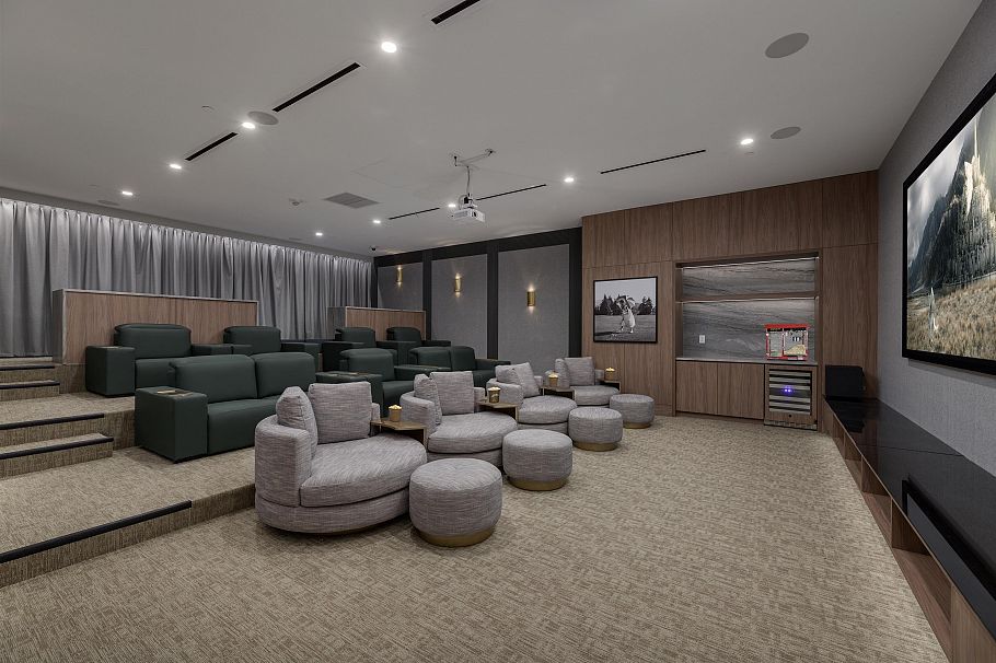 4304 4168 Lougheed Highway Burnaby, BC - 14