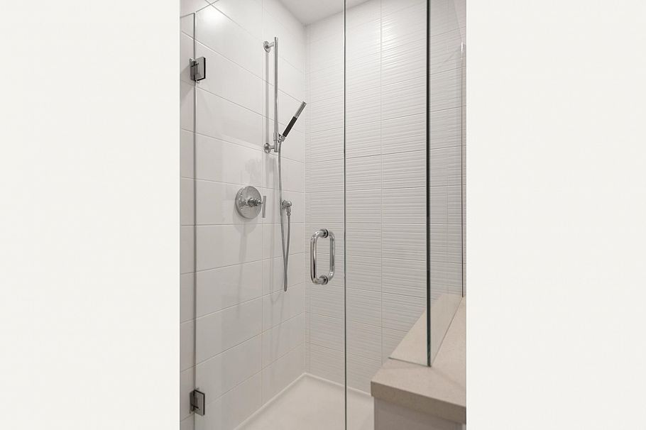 406 3606 Aldrecrest Drive North Vancouver, BC - 24