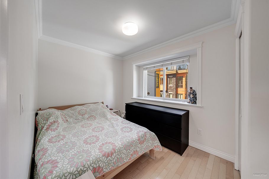 7531 Oak Street Vancouver, BC - 26