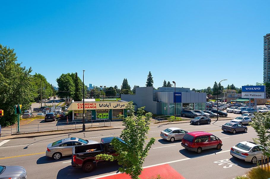 207 1633 Tatlow Avenue North Vancouver, BC - 23