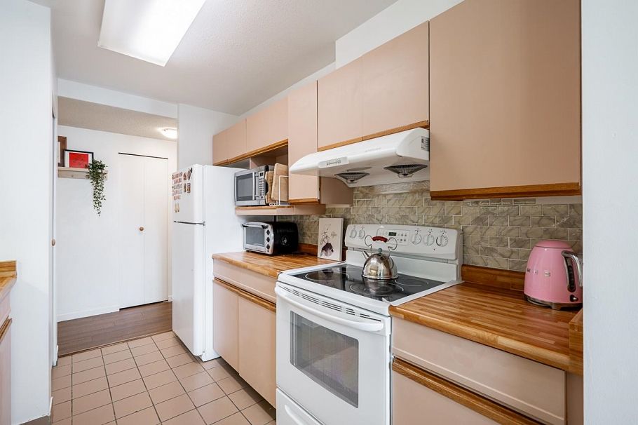 801 5790 Patterson Avenue Burnaby, BC - 12