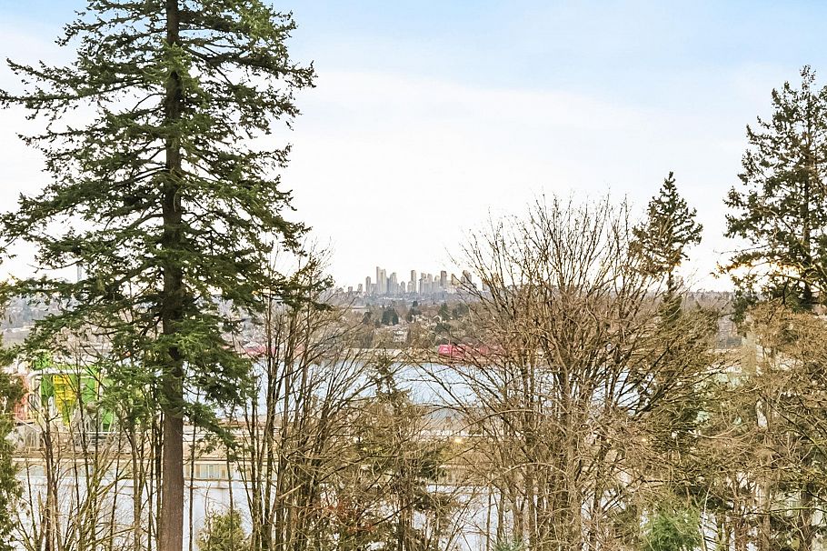 304 707 E 3rd Street North Vancouver, BC - 20