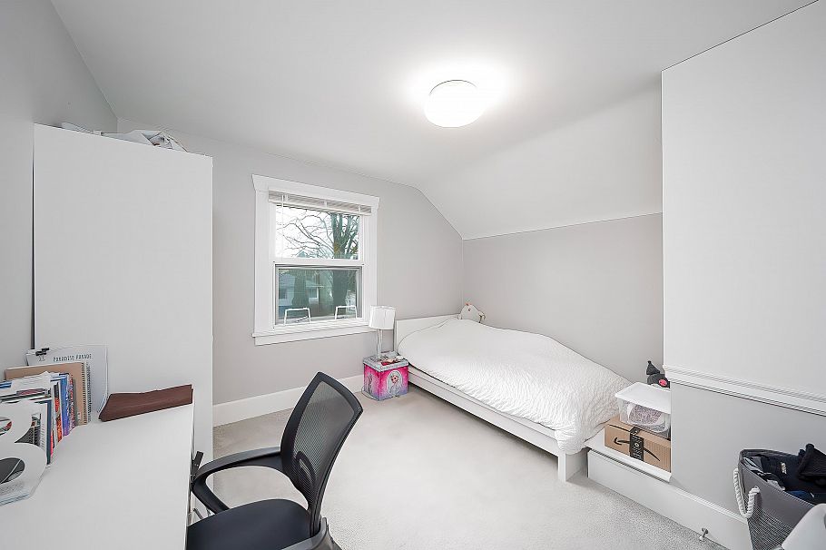 2779 W 13th Avenue Vancouver, BC - 18