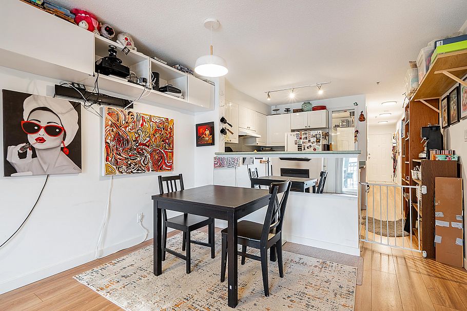 212 868 Kingsway Vancouver, BC - 11