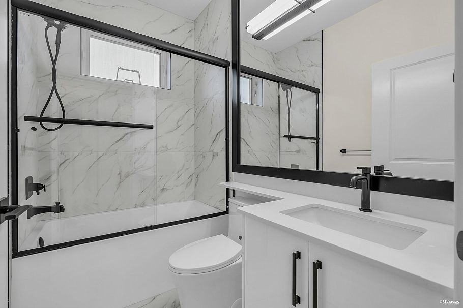 3 3090 Vanness Avenue Vancouver, BC - 21