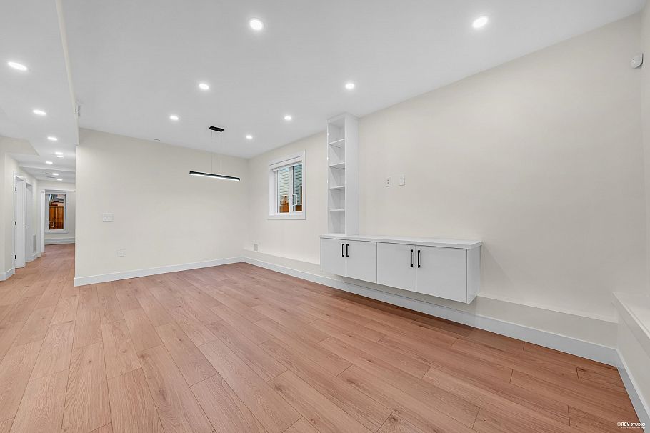 2 3090 Vanness Avenue Vancouver, BC - 8