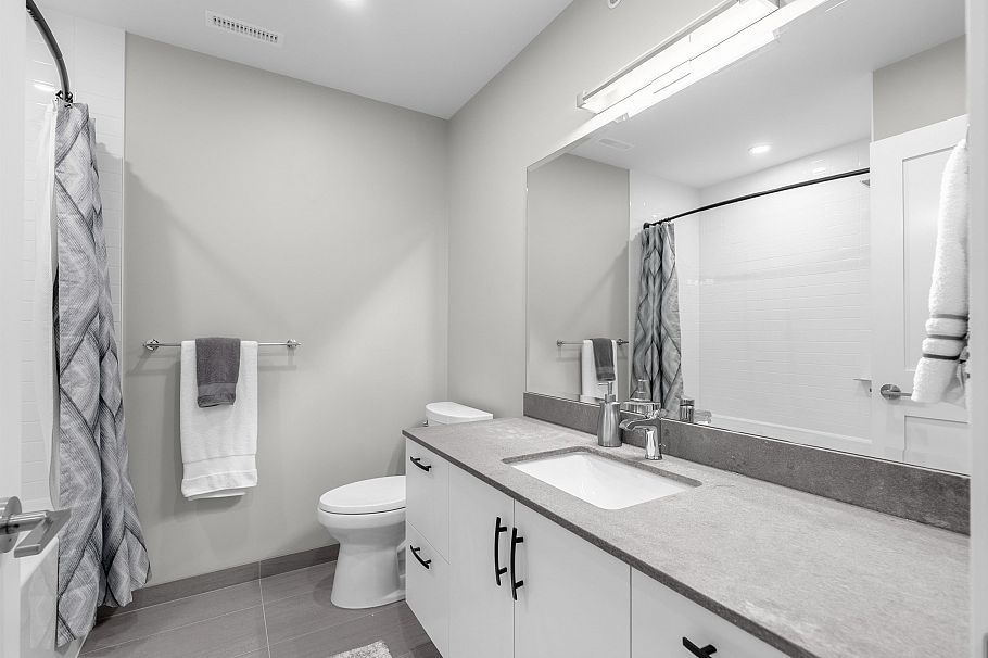 4676 Capilano Road North Vancouver, BC - 23