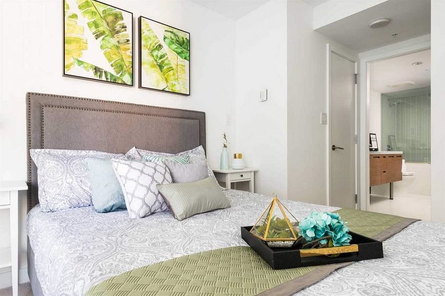 1001 777 Richards Street Vancouver, BC - 4