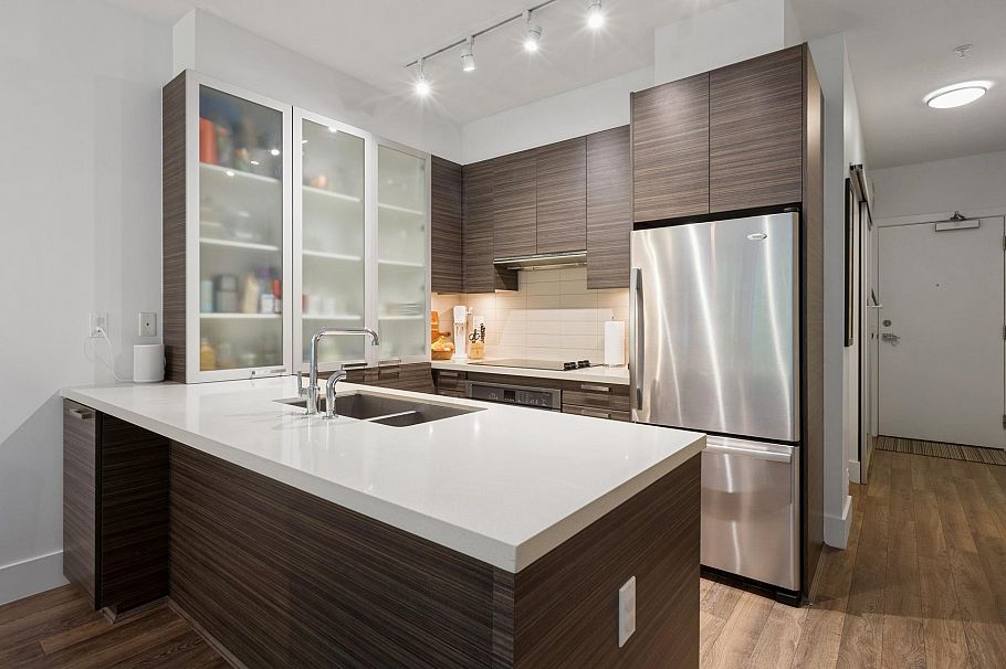 406 3606 Aldrecrest Drive North Vancouver, BC - 13