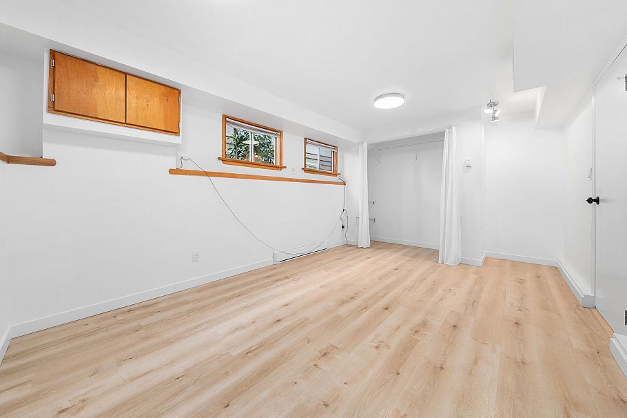 XXXX GRAND BOULEVARD, North Vancouver BC V7L 3X8 North Vancouver, BC - 9