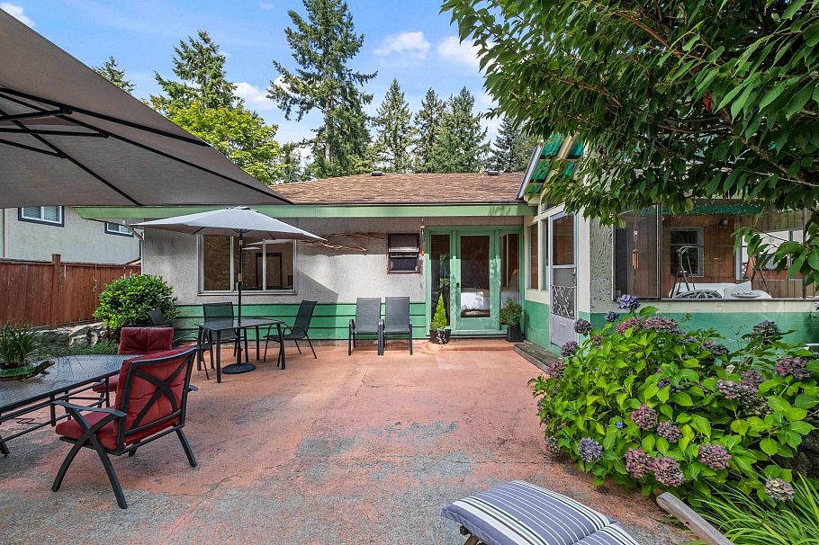 2239 Windridge Drive North Vancouver, BC - 30