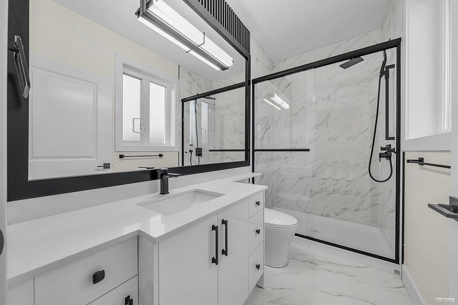 3 3090 Vanness Avenue Vancouver, BC - 16