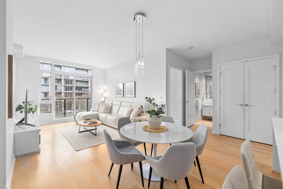 302 1625 Manitoba Street Vancouver, BC - 6