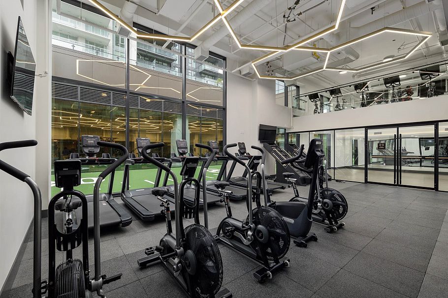 4306 4168 Lougheed Highway Burnaby, BC - 7