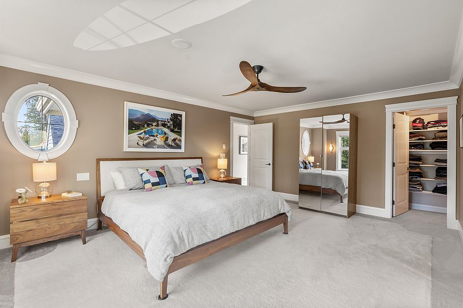 452 Tempe Crescent North Vancouver, BC - 25