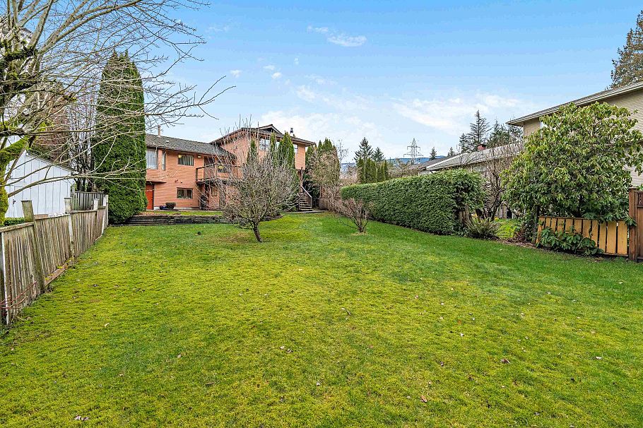 2310 Magnussen Place North Vancouver, BC - 22