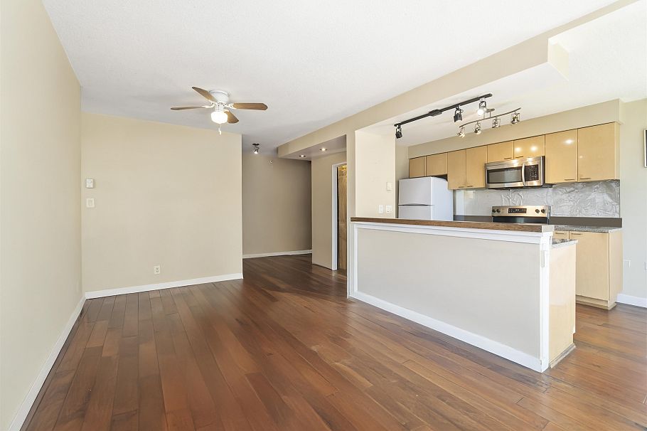 1106 1200 W Georgia Street Vancouver, BC - 9