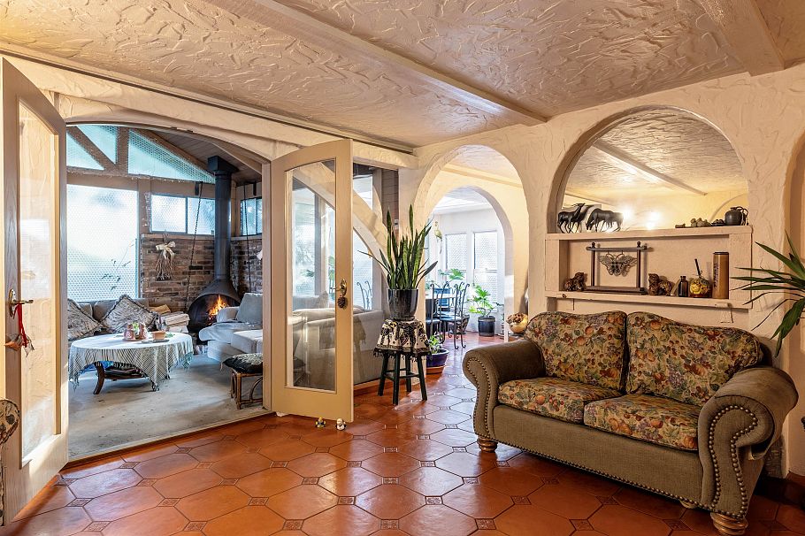 1670 Ayleslynn Drive North Vancouver, BC - 10