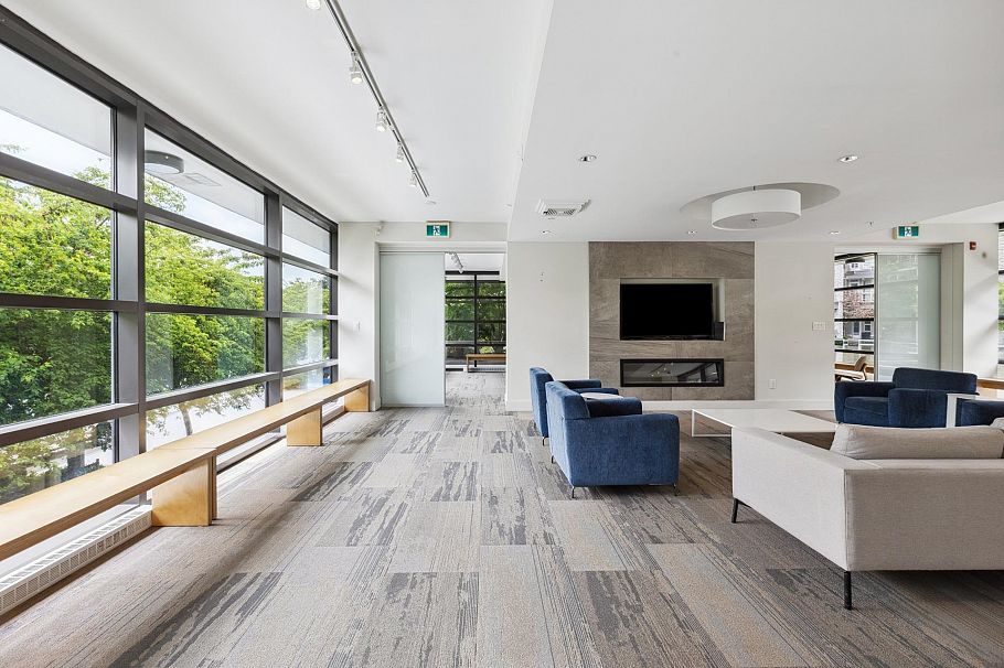 406 3606 Aldrecrest Drive North Vancouver, BC - 35