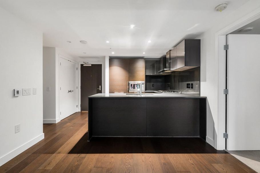 203 1561 W 57th Avenue Vancouver, BC - 16