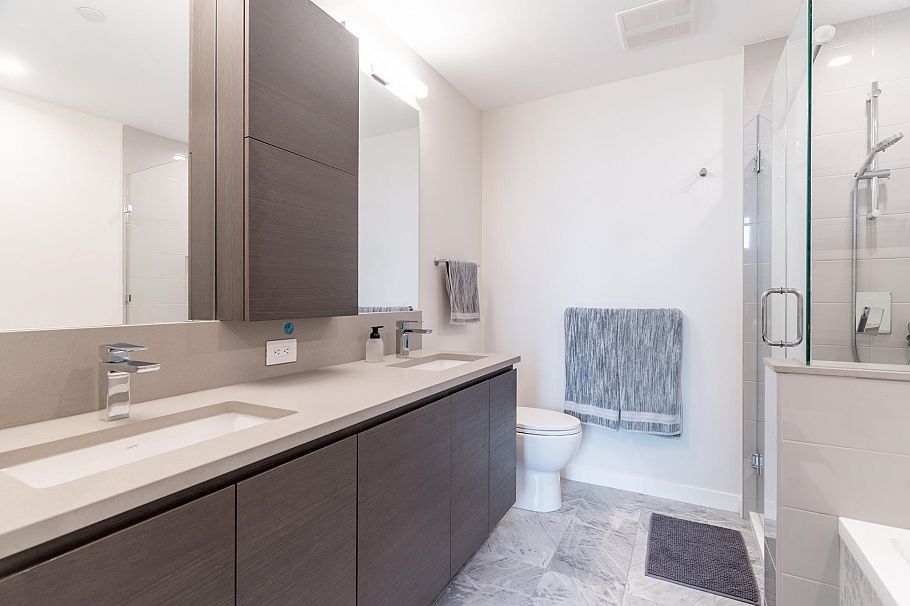 2707 4168 Lougheed Highway Burnaby, BC - 12