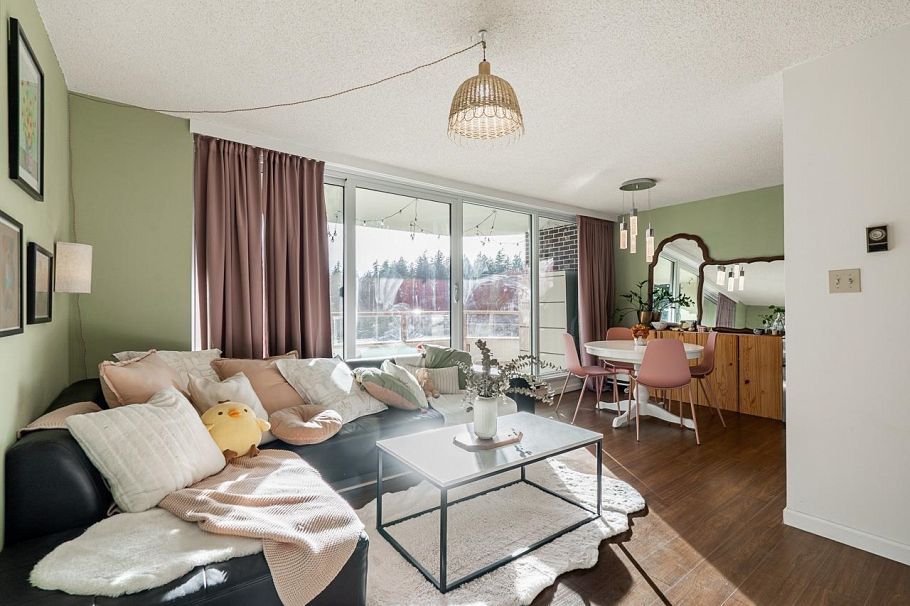 801 5790 Patterson Avenue Burnaby, BC - 5