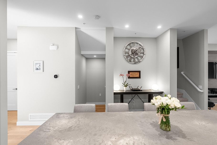 4676 Capilano Road North Vancouver, BC - 8